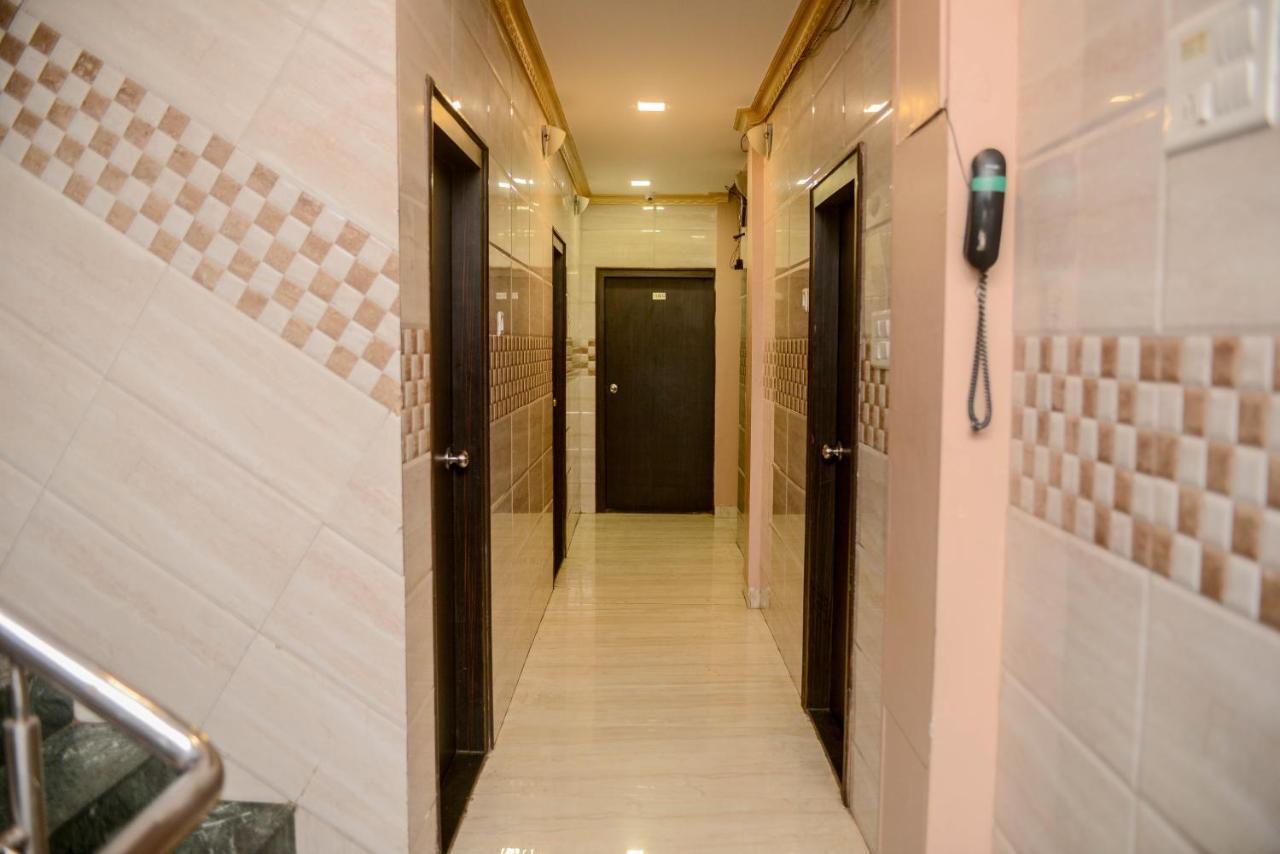 מומביי Hotel National מראה חיצוני תמונה